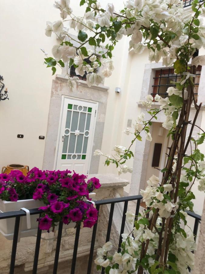 בארלטה Antica Dimora Luxury Rooms מראה חיצוני תמונה